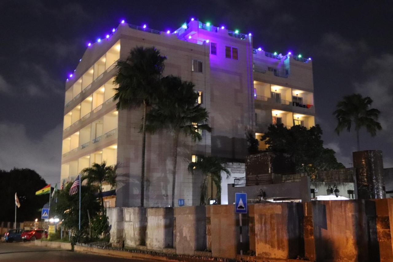 Maple Leaf Korean Hotel Achimota Exterior foto